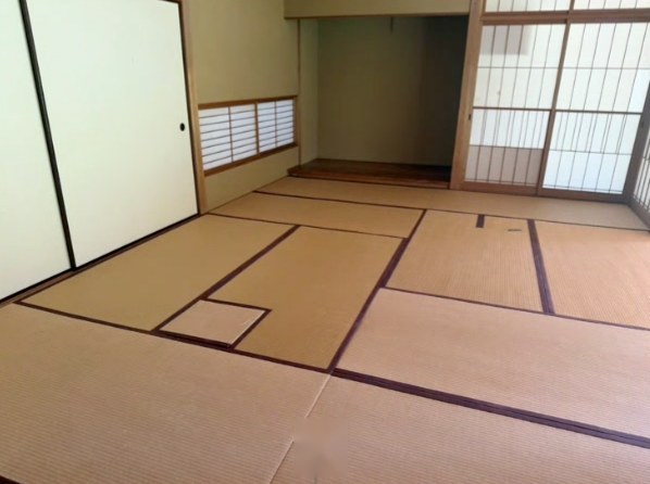畳敷きの和室